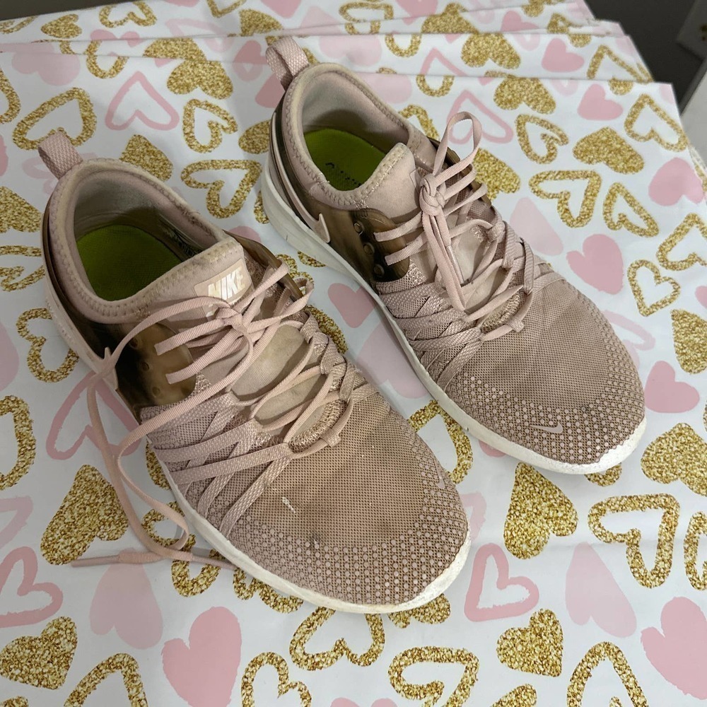COPY - NIKE free running shoes